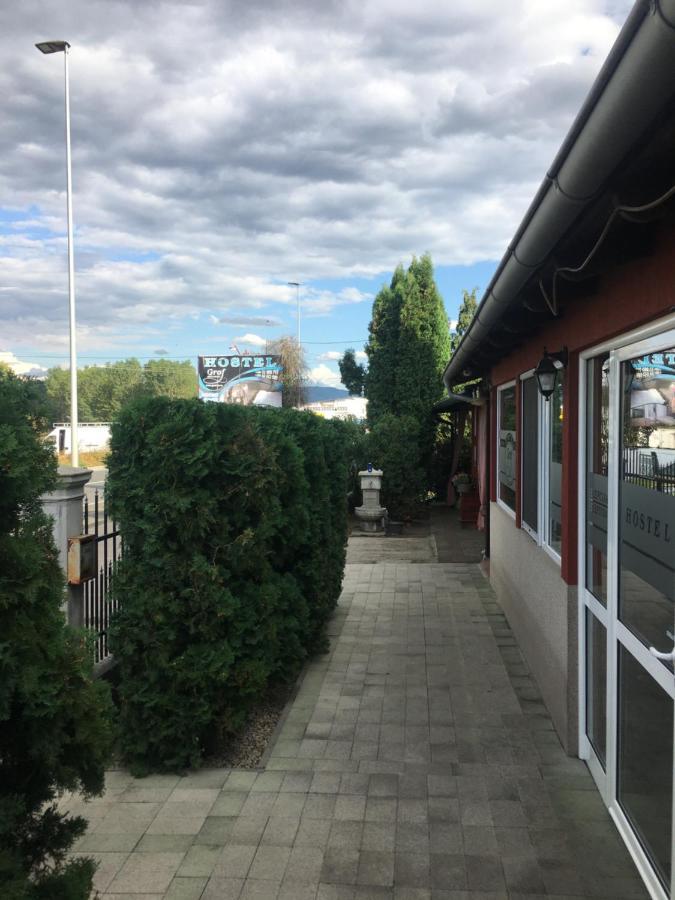 Hostel Grof Mrčajevci Kültér fotó