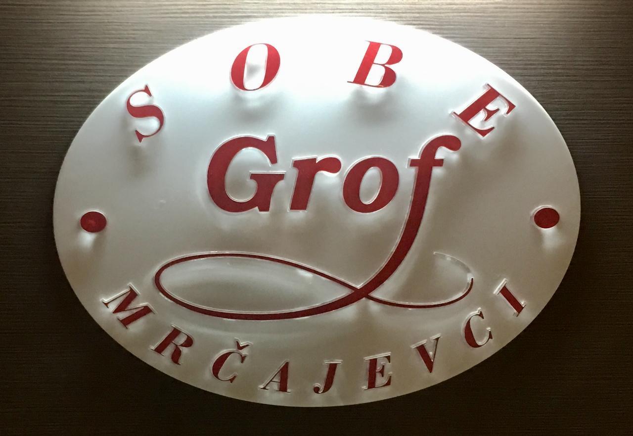 Hostel Grof Mrčajevci Kültér fotó