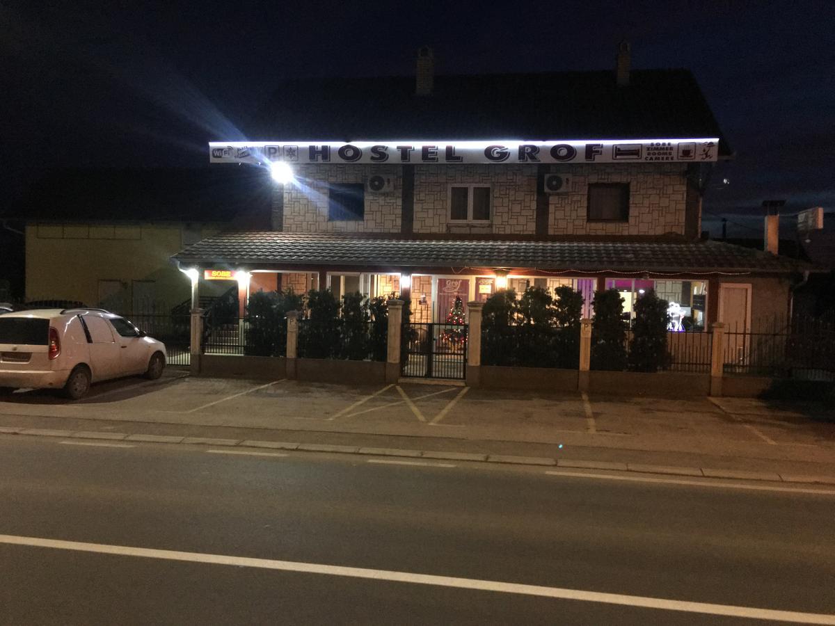 Hostel Grof Mrčajevci Kültér fotó