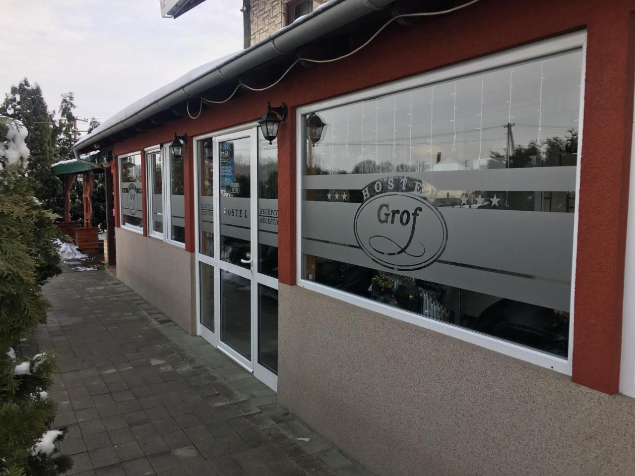 Hostel Grof Mrčajevci Kültér fotó