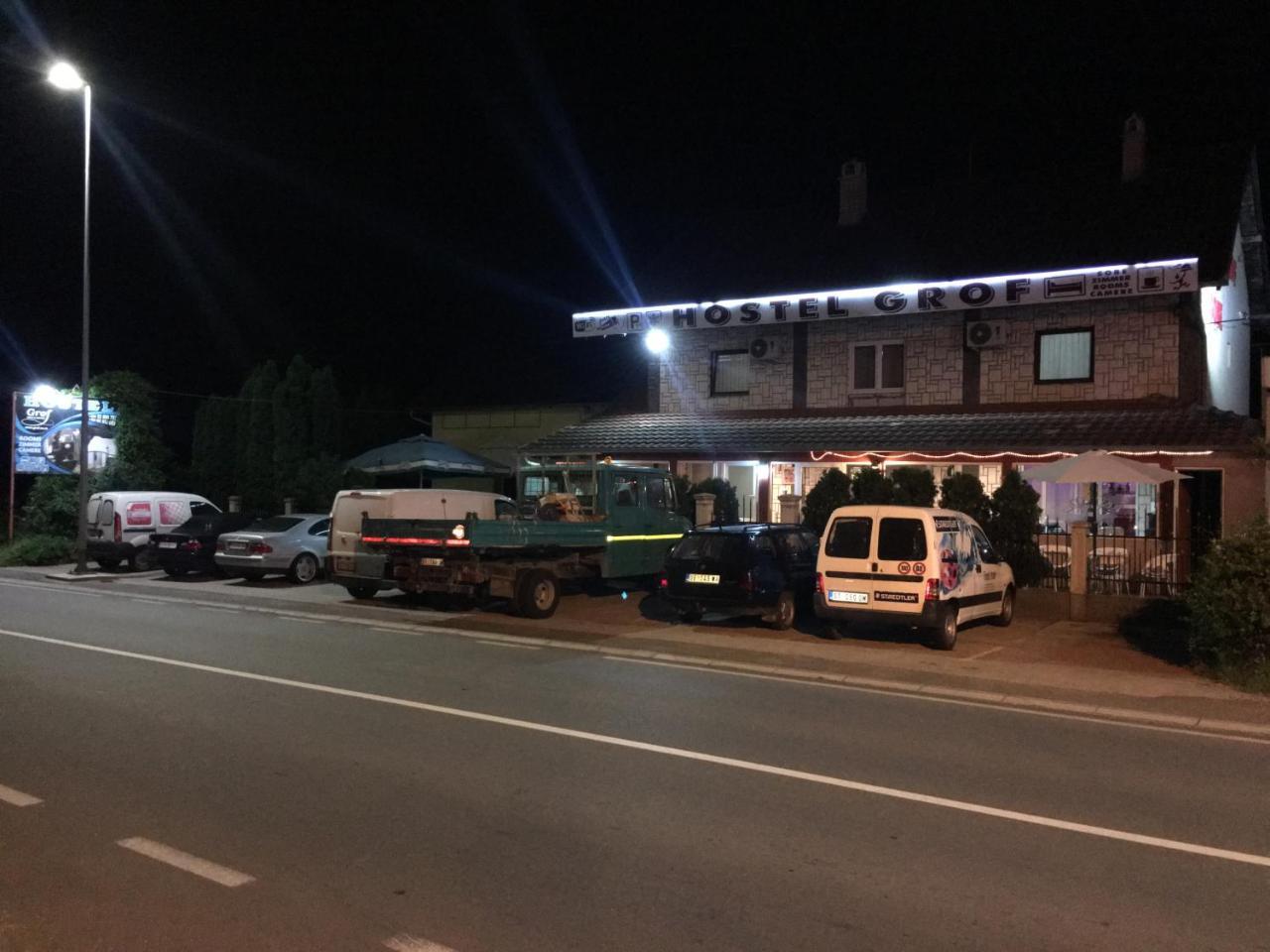 Hostel Grof Mrčajevci Kültér fotó