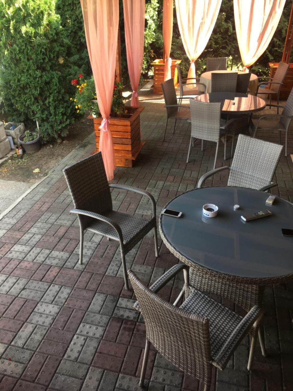 Hostel Grof Mrčajevci Kültér fotó