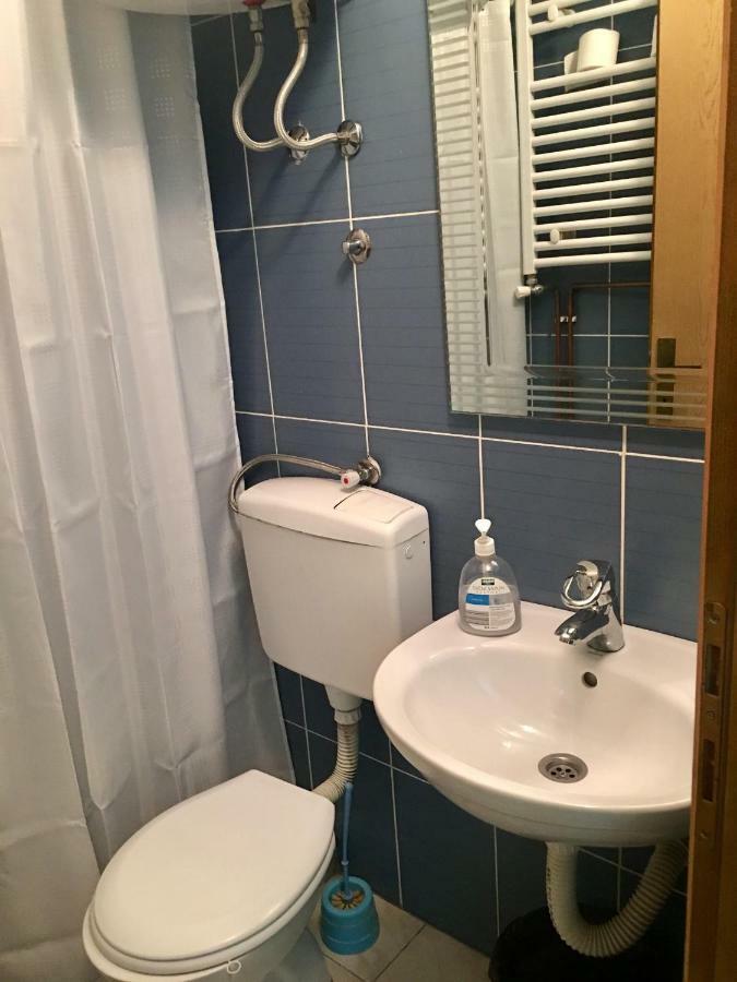 Hostel Grof Mrčajevci Kültér fotó