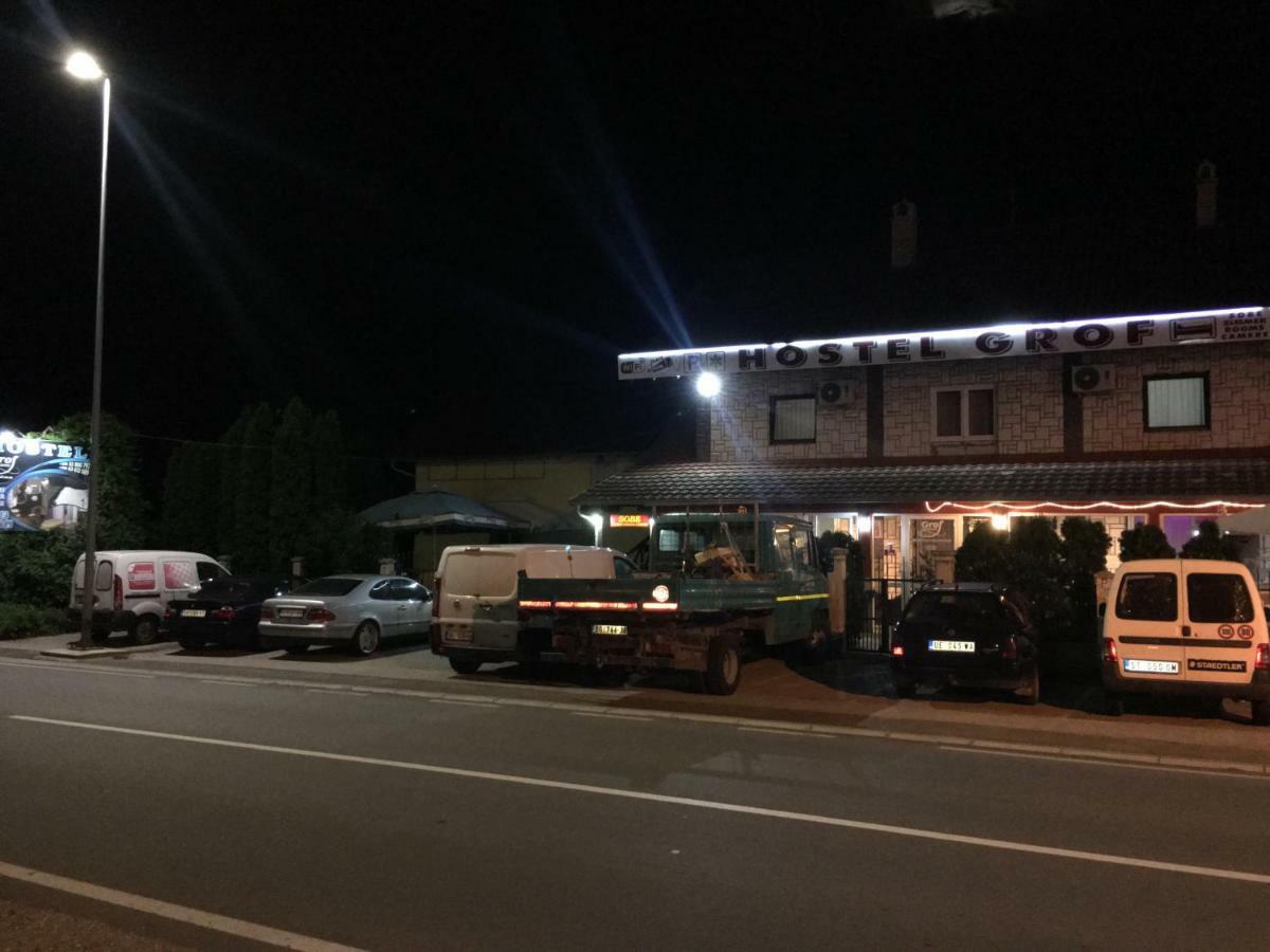 Hostel Grof Mrčajevci Kültér fotó